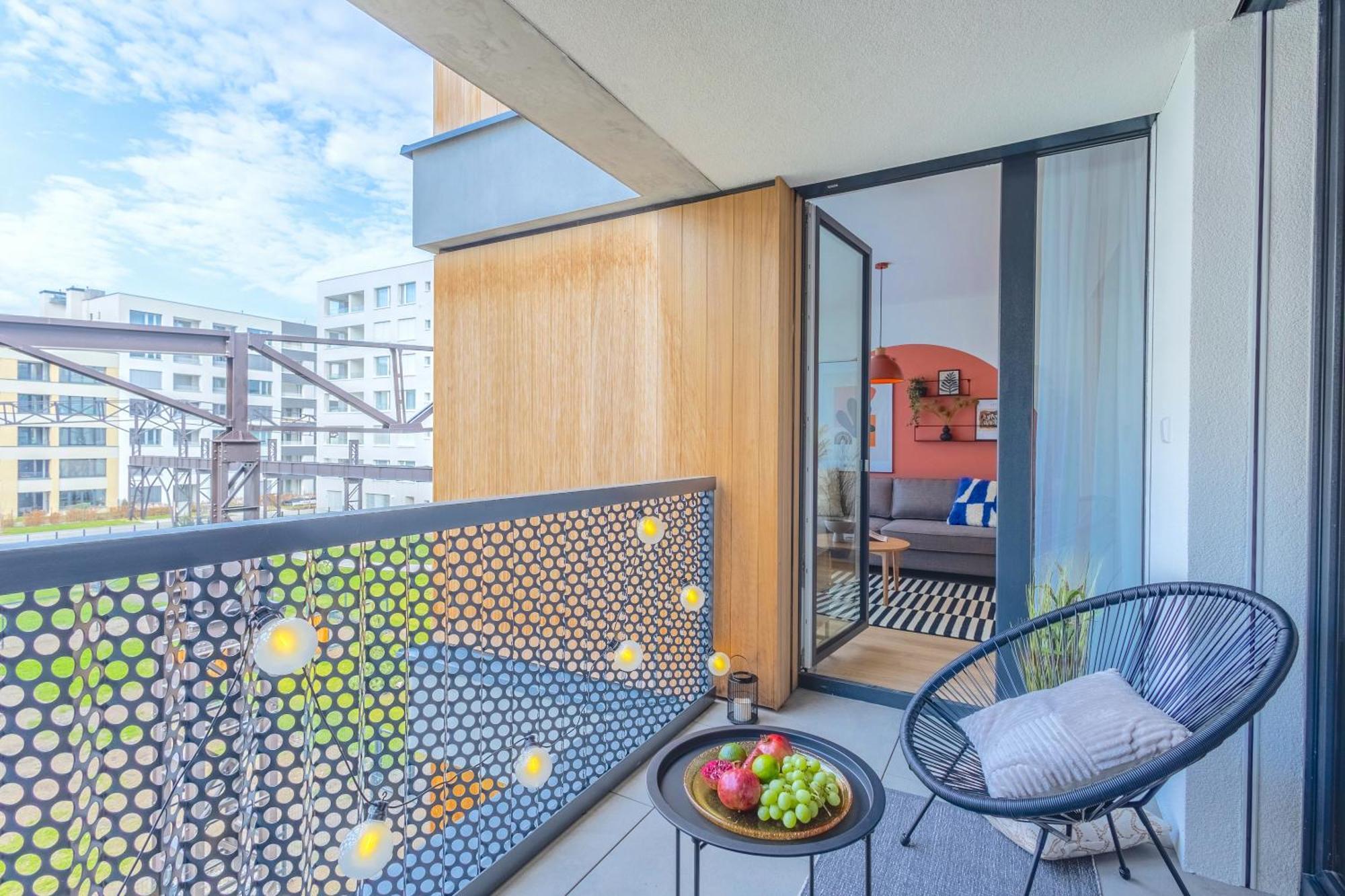 Design Apartment - Balcony, Free Parking, Yoga, 10 Mins To Center, By Gravity ปราก ภายนอก รูปภาพ